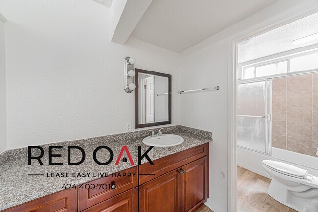 Foto del edificio - 3655 Artesia Blvd