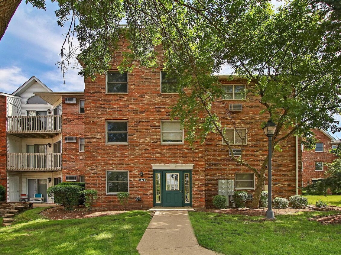 Foto principal - 4314 W Shamrock Ln