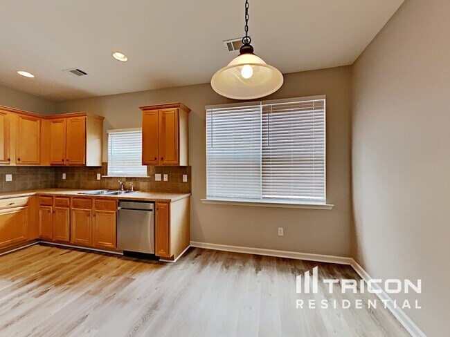 Building Photo - 7894 Bluefin Trail