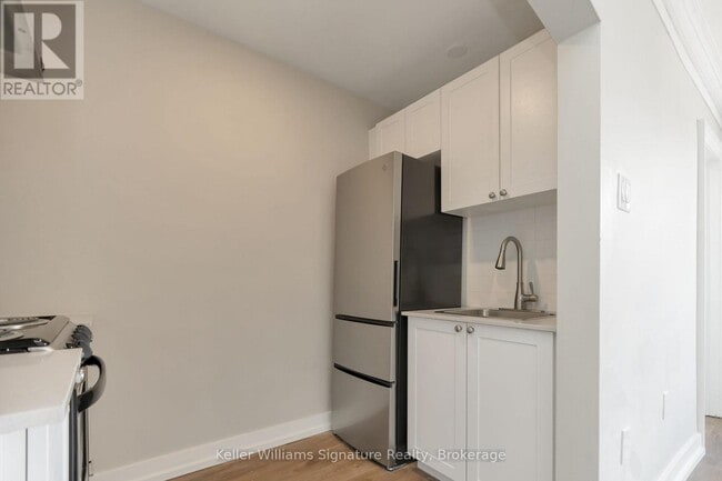 Photo du bâtiment - 133-133 Prospect St S