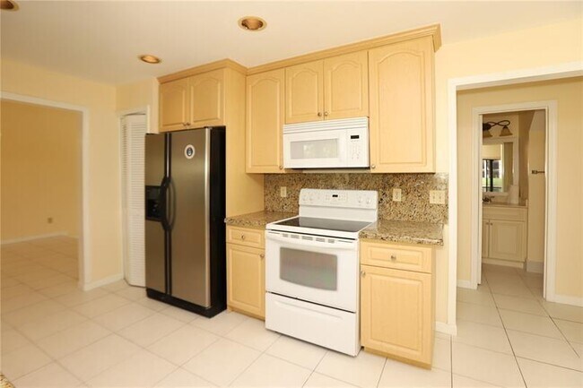 Foto del edificio - 9632 NW 41st St