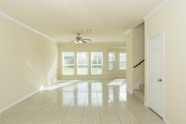 Foto del edificio - 2535 Elm Crossing Trail