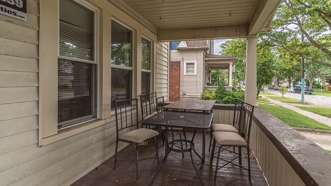 Photo - 821 Dewey Ave House