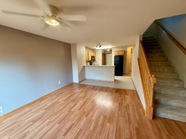 Foto del edificio - 721 Broderick Dr NE