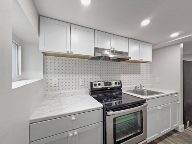 Photo - 375-379 Haverhill St Apartment