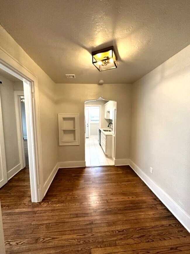 Foto del edificio - 2907 NW 19th St