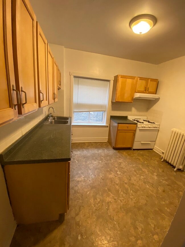 Building Photo - 1615 Ridge Ave
