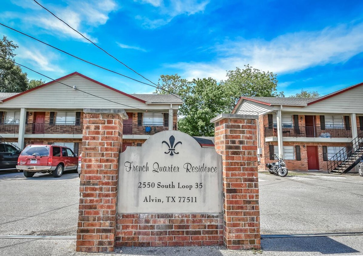 French Quarter Apartments 2550 S Bypass 35 Alvin, TX