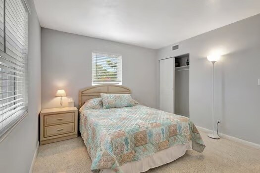 Foto del edificio - 541 Blue Heron Blvd