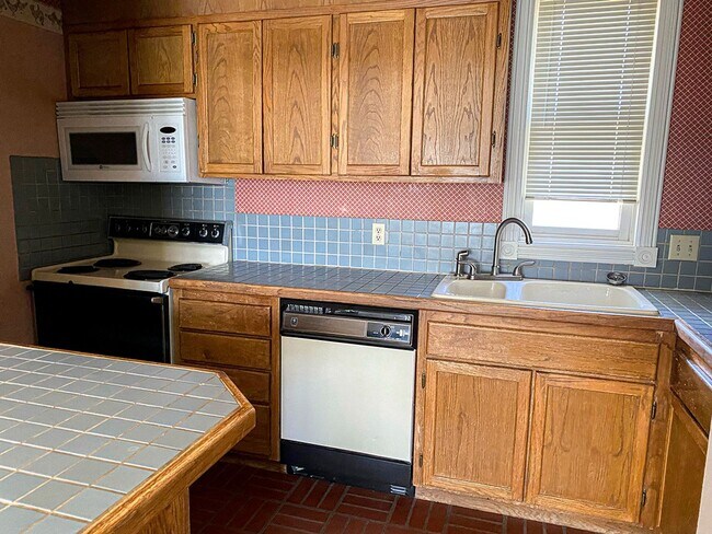 Foto del edificio - Second Floor Studio in Edgemont
