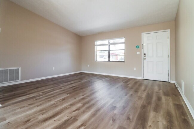 Foto del edificio - 6220 12th Ave