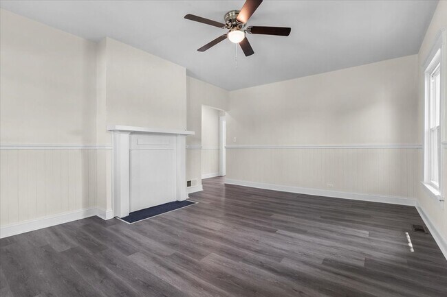 Foto del edificio - 1506 Maple St