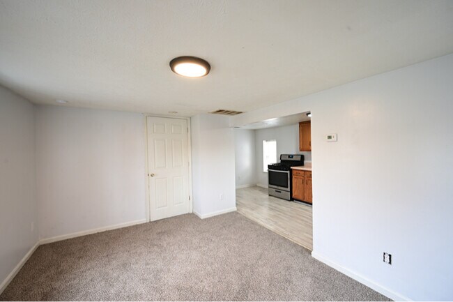 Foto del edificio - 1901 Neville Dr