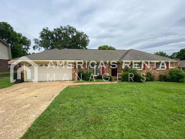 Building Photo - DEPOSIT PENDING! MOVE IN SPECIAL!!! - Great Home for Rent in Tuscaloosa, AL with a FENCED IN YARD...