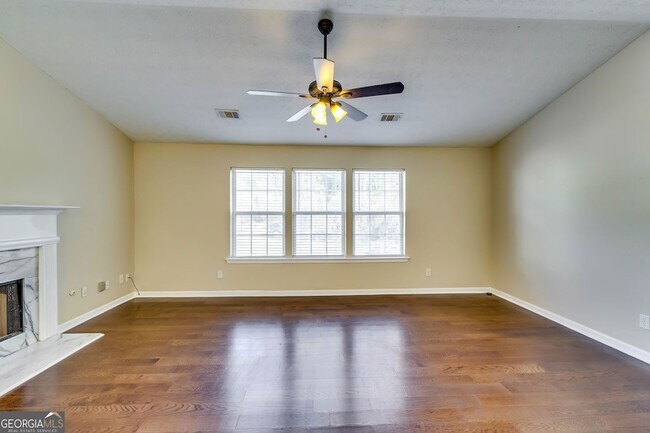 Foto del edificio - 2727 Manor Cove