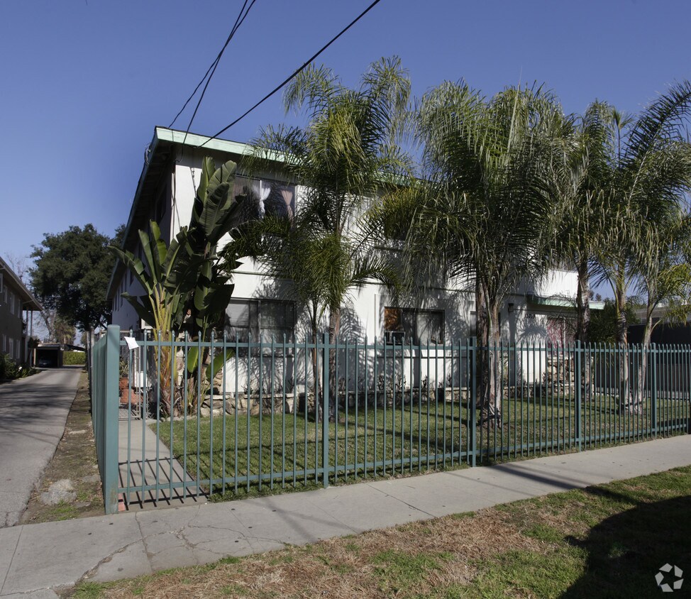 Building Photo - 13719 Sylvan St