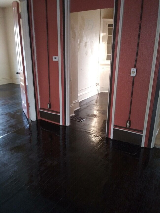 Foto del edificio - 206 2nd Street