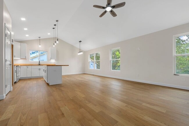 Building Photo - 630 Booneslick Rd