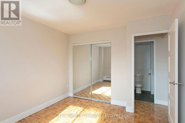Building Photo - 1500-1500 Bathurst St