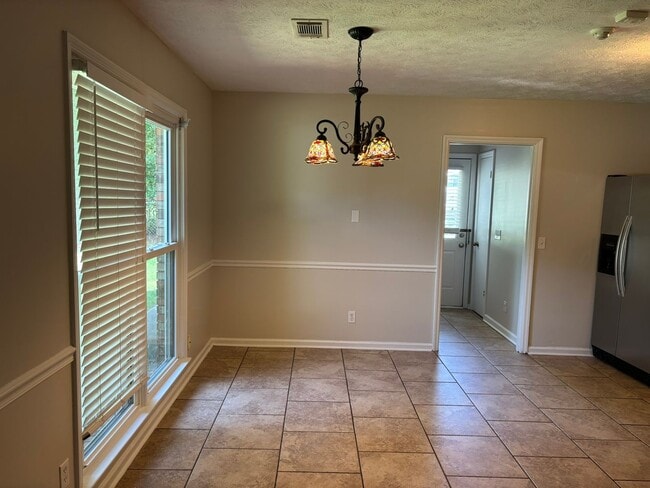 Foto del edificio - 6381 Billings Rd