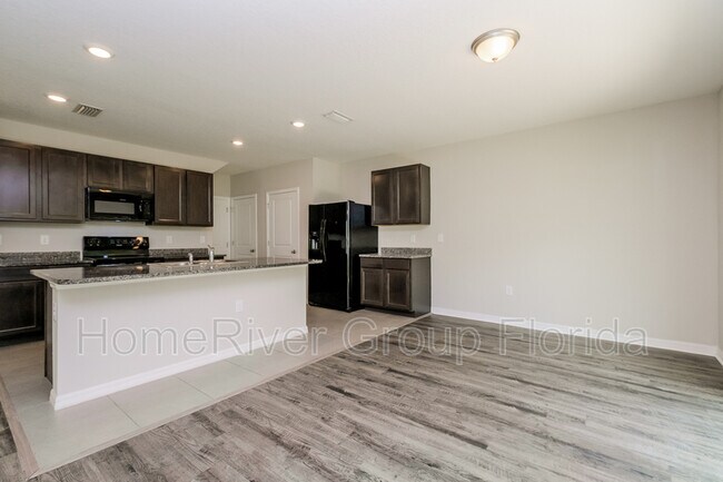 Building Photo - 4916 Willow Breeze Wy