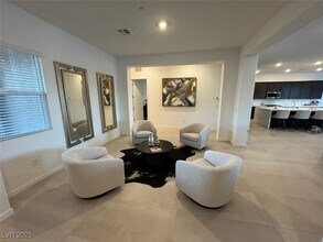 Building Photo - 10851 Mila Lndg Ave