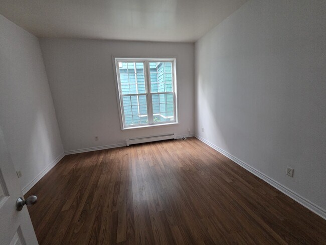 Photo du bâtiment - 6014 South St