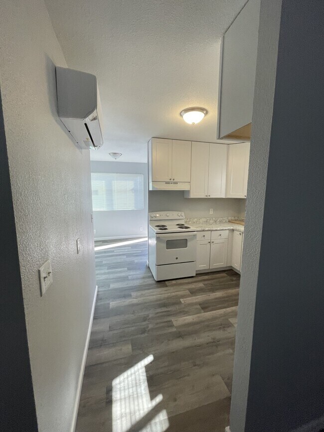 Building Photo - 1311 Lemon St