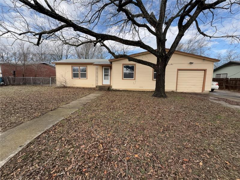 Foto principal - 1004 S 3rd St