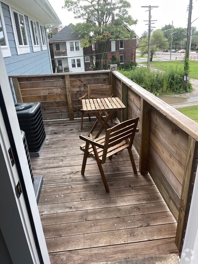 Atkinson Avenue Historic Distict Apartments under 500 Detroit, MI