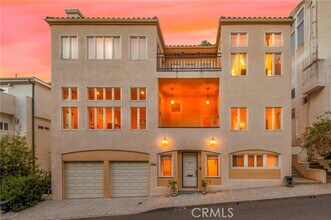 Building Photo - 3546 Dixie Canyon Pl