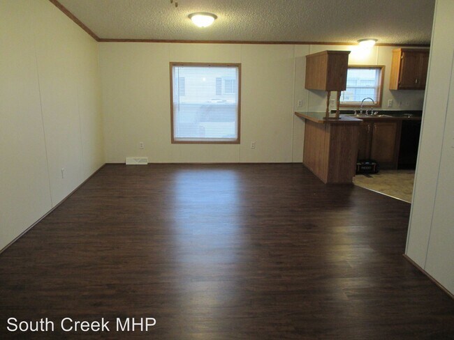 Building Photo - 9120 Vienna Dr