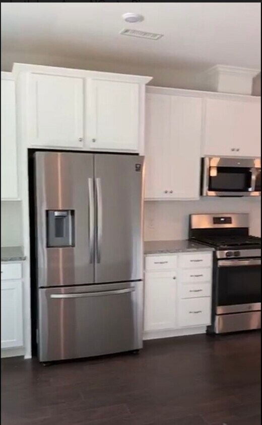 Foto principal - 2805 Macbeth Ln