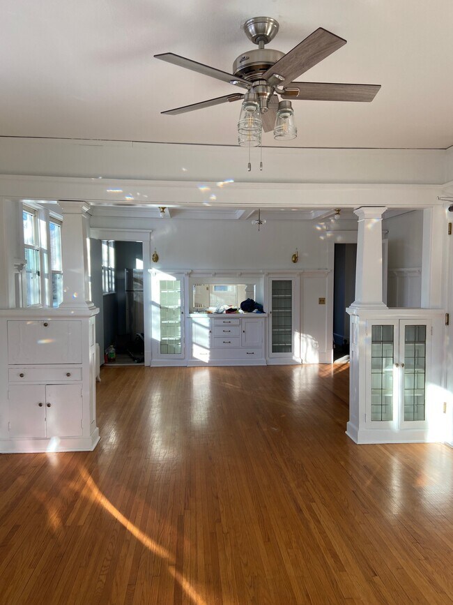 Dining Room - 1517 Portland Ave