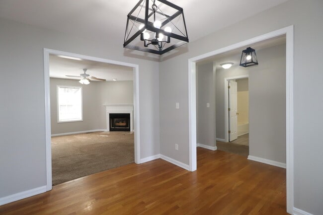 Building Photo - 99 Shetland Dr