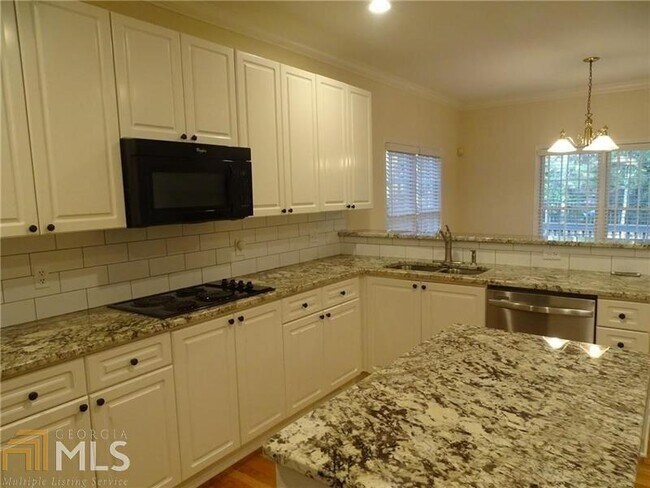 Foto del edificio - 5105 Harbour Ridge Dr