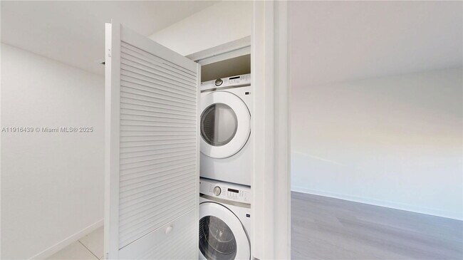 Foto del edificio - 14546 SW 260th St