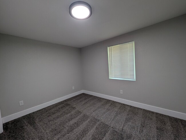 Foto del edificio - 95 Arbol Ave