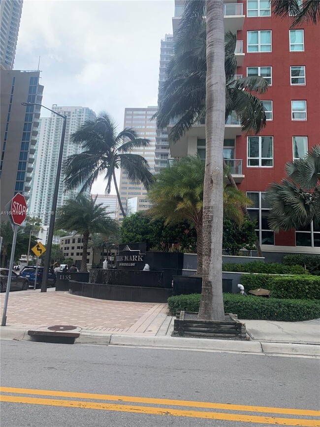 Foto del edificio - 1155 Brickell Bay Dr