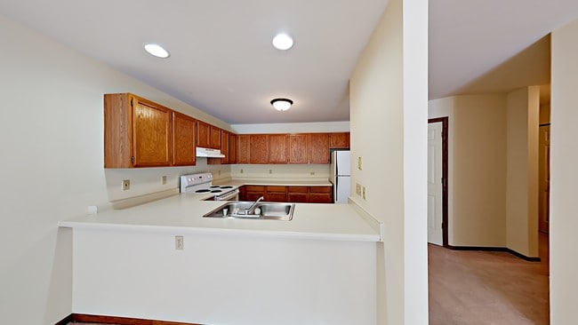 Building Photo - Meadow Ridge Apartments