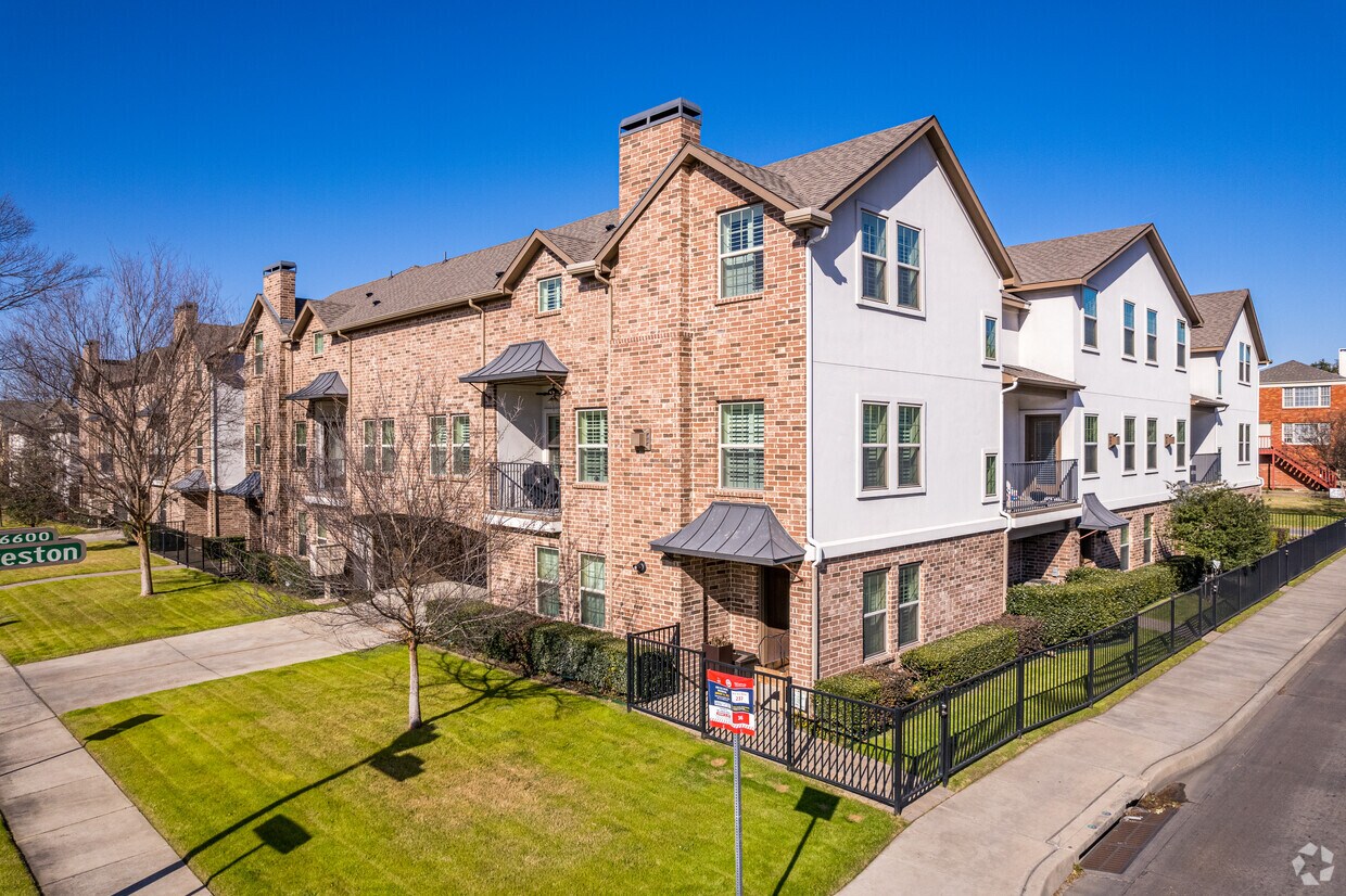 4100 Emerson Ave, Dallas, TX 75205 Apartments in Dallas, TX