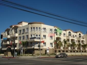 Foto principal - 6800 Corbin Ave