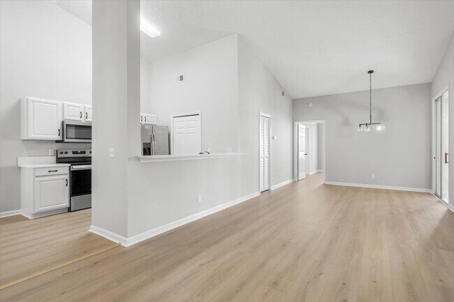 Building Photo - 1109 Royal Troon Ln