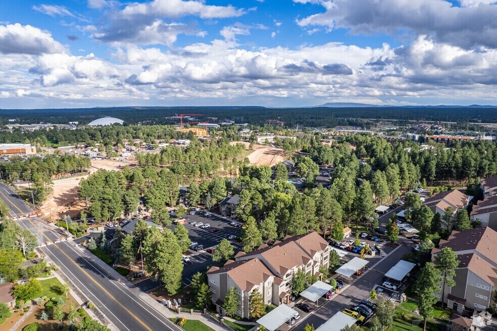 Photo - Woodlands Village Apartments