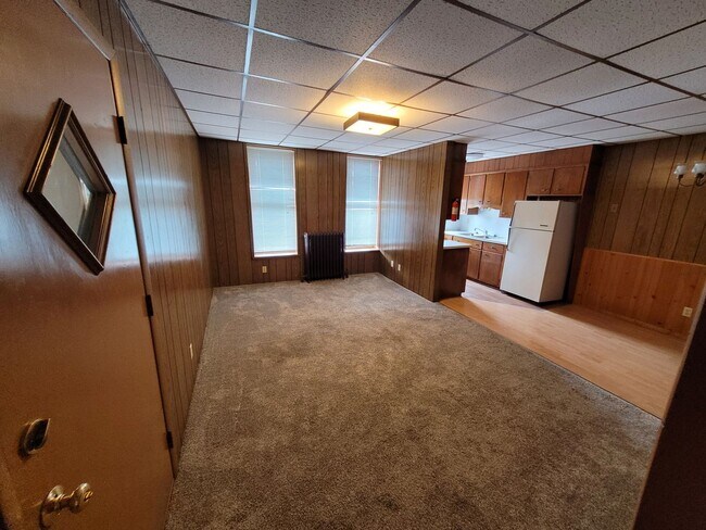 Foto del edificio - 402 N Railroad St
