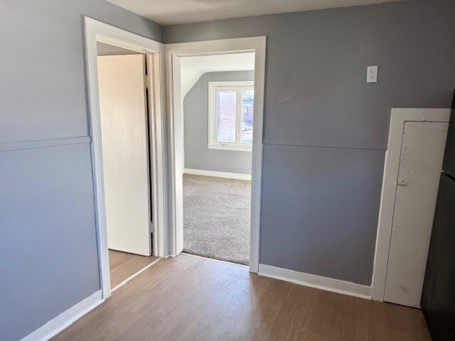 Building Photo - 81 Roberts Ave