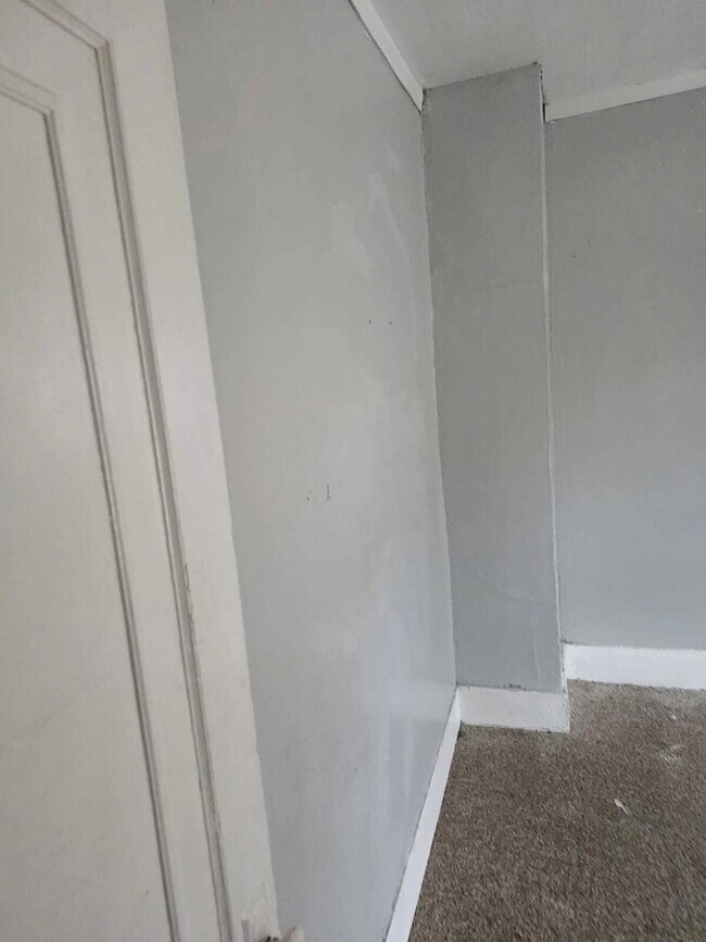 Foto del edificio - 2-Bedroom Gem on Barrie Avenue – Perfectly Quaint Living in Flint!