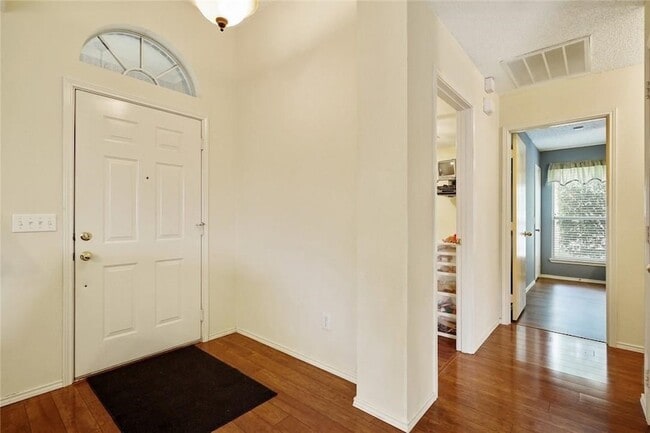 Foto del edificio - 1309 Aspen Ln