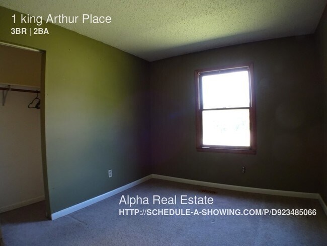 Building Photo - 1 King Arthur Pl
