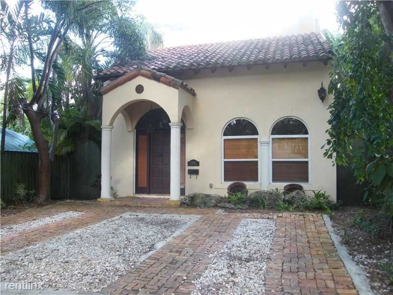 Primary Photo - 3045 Lucaya St
